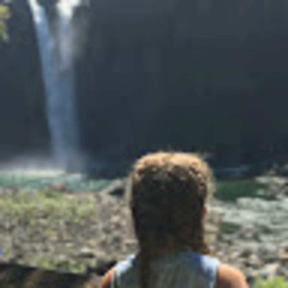 Meet your Posher, Caroline